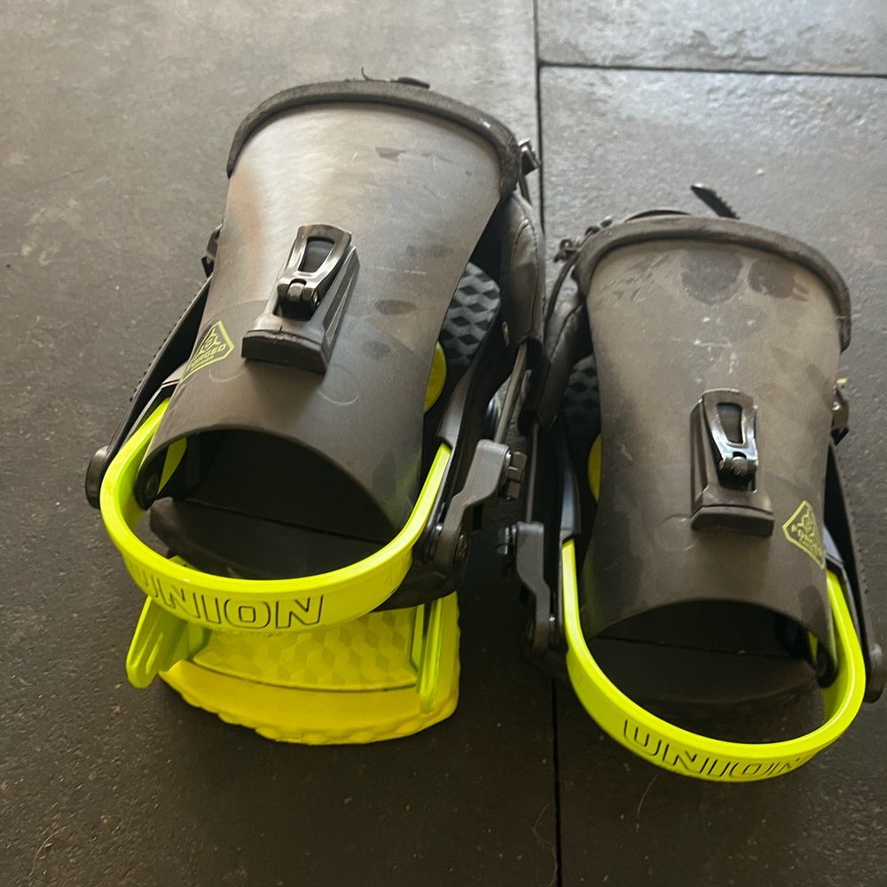 Mens union bindings Medium